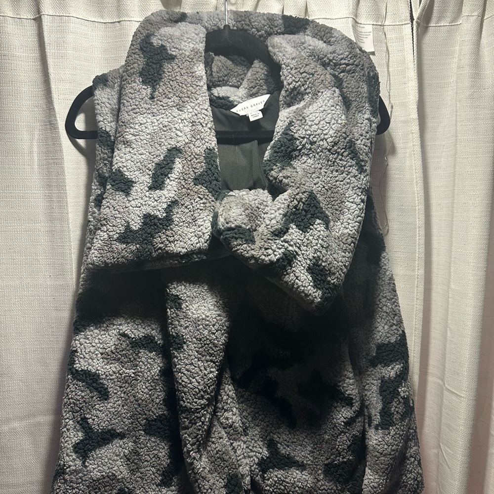 Susan Graver Gray and Black Sherpa Jacket